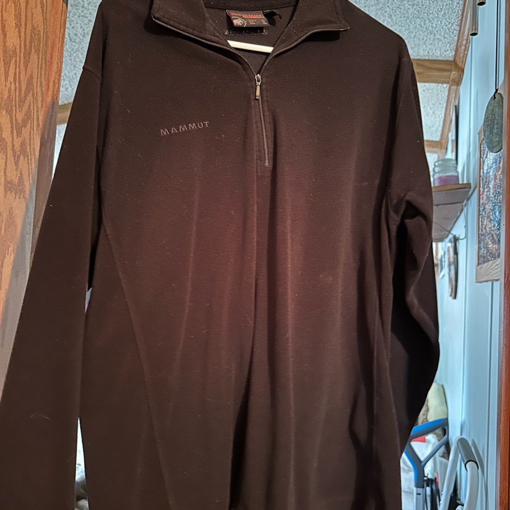 Mammut Men's Dark Zip-Up Sweater